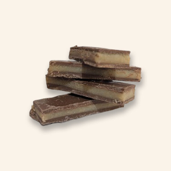 מקלות מרציפן ושוקולד חלב