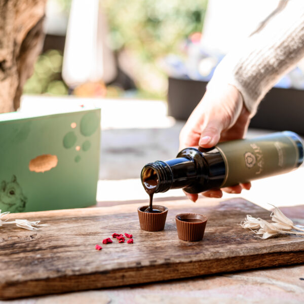 תשיעיית כוסיות-שוט משוקולד מריר